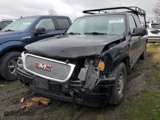 2004 Chevrolet Silverado 1500 Work Truck with VIN 2GCEC19VX41162990, listed as a Copart auction lot 84794674 with 320,784 mi miles and Salvage Title. Bid and sale history available at carsss.com. Image 1.