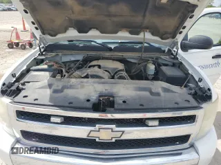 2011 Chevrolet Silverado 1500 LT with VIN 3GCPKSE31BG266990, listed as a Copart auction lot 56544935 with 196,920 mi miles and Clean Title. Bid and sale history available at DreamBid. Image 11.