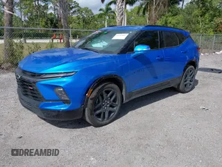 2024 Chevrolet Blazer RS z VIN 3GNKBKRS3RS146487, wystawiony jako IAAI lot #41513052 z przebiegiem 27 535 mil mil oraz . Historia ofert i sprzedaży dostępna na DreamBid. Obrazek 18.