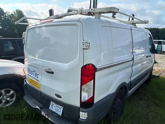 2017 Ford Transit z VIN 1FTYE1YMXHKA68114, wystawiony jako IAAI lot #42742955 z przebiegiem 245 470 mil mil oraz . Historia ofert i sprzedaży dostępna na DreamBid. Obrazek 21.