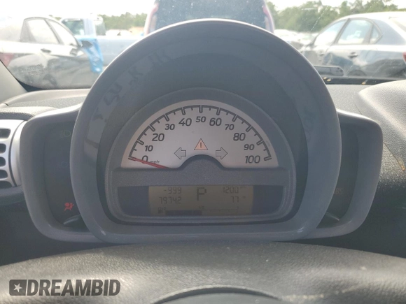 2009 Smart fortwo Passion z VIN WMEEK31X89K289001, wystawiony jako Copart lot #51781925 z przebiegiem 79 742 mil mil oraz Szkoda całkowita • Salvage title. Historia ofert i sprzedaży dostępna na DreamBid. Obrazek 9.