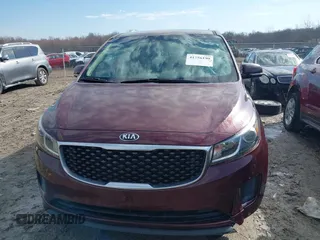 2017 Kia Sedona LX with VIN KNDMB5C19H6284704, listed as a IAAI auction lot 41756190 with 101,488 mi miles. Bid and sale history available at carsss.com. Image 12.