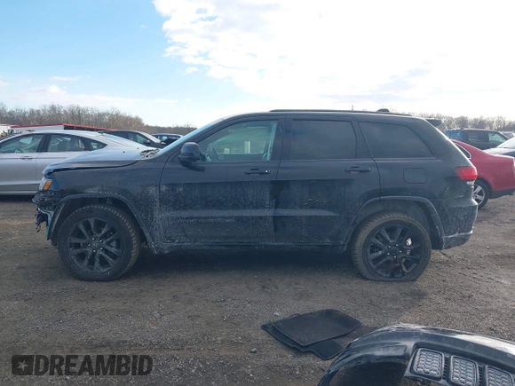 2019 Jeep Grand Cherokee Upland with VIN 1C4RJFAG0KC547175, listed as a IAAI auction lot 41427215 with 102,342 mi miles. Bid and sale history available at carsss.com. Image 15.