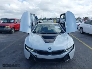 2015 BMW i8 with VIN WBY2Z2C51FV392661, listed as a IAAI auction lot 38409147 with 79,082 mi miles. Bid and sale history available at carsss.com. Image 12.