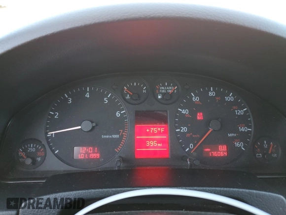 2000 Audi A6 z VIN WAULH24B6YN134617, wystawiony jako Copart lot #81745164 z przebiegiem 176 064 mil mil oraz Szkoda całkowita • Salvage title. Historia ofert i sprzedaży dostępna na DreamBid. Obrazek 9.