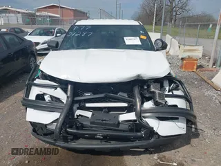 2020 Ford Police Interceptor Utility z VIN 1FM5K8AB8LGC51287, wystawiony jako IAAI lot #41885377 z przebiegiem 83 563 mil mil oraz . Historia ofert i sprzedaży dostępna na DreamBid. Obrazek 12.