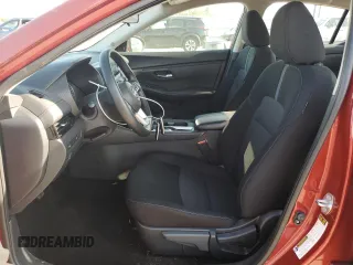 2024 Nissan Sentra SV z VIN 3N1AB8CV0RY207305, wystawiony jako Copart lot #55623055 z przebiegiem 17 956 mil mil oraz Szkoda całkowita • Salvage title. Historia ofert i sprzedaży dostępna na DreamBid. Obrazek 7.