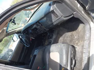 2001 Dodge Durango z VIN 1B4HS28Z71F586249, wystawiony jako IAAI lot #42102007 z przebiegiem 211 850 mil mil oraz . Historia ofert i sprzedaży dostępna na DreamBid. Obrazek 5.