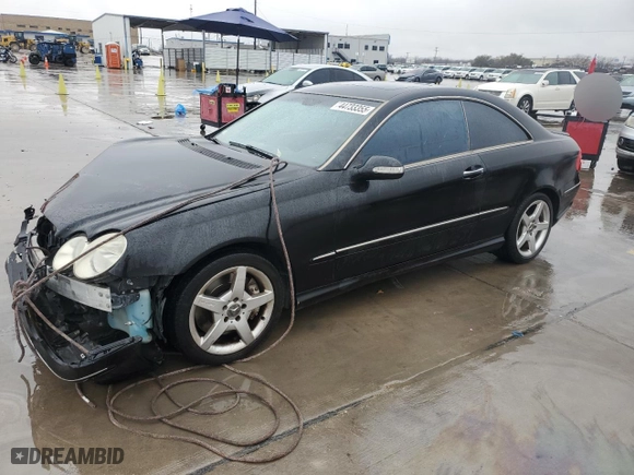 2005 Mercedes-Benz CLK-Class 5.0L with VIN WDBTJ75J05F138614, listed as a Copart auction lot 44733355 with 113,866 mi miles and Salvage Title. Bid and sale history available at carsss.com. Image 1.
