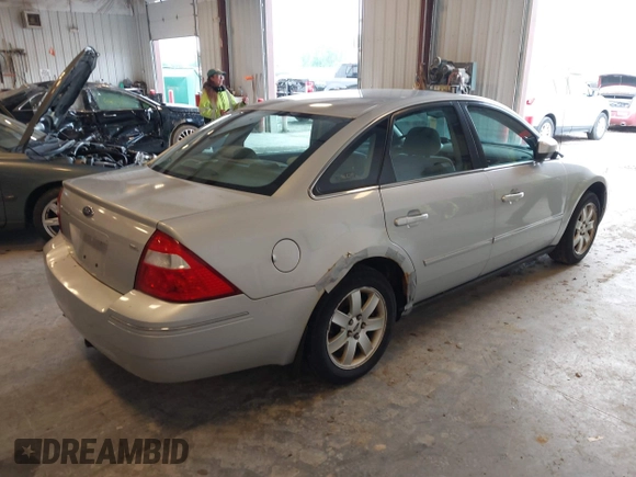 2005 Ford Five Hundred SEL с VIN 1FAFP24115G157223, выставлен на аукционе IAAI как лот 42377762 с пробегом 216 575 миль миль и . История ставок и продаж доступна на DreamBid. Изображение 4.
