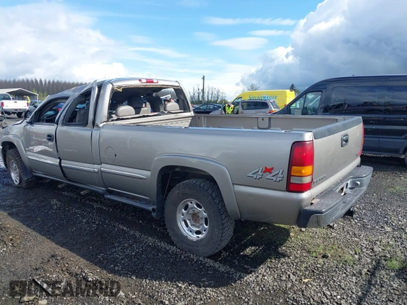 2000 GMC Sierra 2500 SLE z VIN 1GTGK29U7YE380284, wystawiony jako IAAI lot #41965443 z przebiegiem 189 831 mil mil oraz . Historia ofert i sprzedaży dostępna na DreamBid. Obrazek 3.