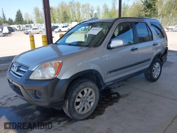 2005 Honda CR-V EX with VIN SHSRD788X5U323021, listed as a IAAI auction lot 42034641 with 154,206 mi miles. Bid and sale history available at carsss.com. Image 2.