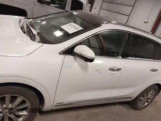 2018 Kia Sorento SX with VIN 5XYPKDA55JG388400, listed as a IAAI auction lot 41332048 with 70,153 mi miles and . Bid and sale history available at DreamBid. Image 15.