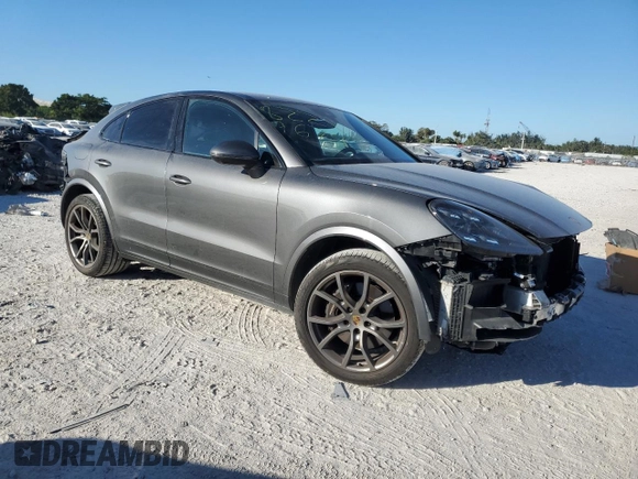 2021 Porsche Cayenne with VIN WP1BA2AY9MDA42251, listed as a Copart auction lot 82219674 with 15,657 mi miles and Non repairable. Bid and sale history available at DreamBid. Image 4.