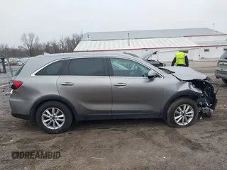 2019 Kia Sorento LX with VIN 5XYPGDA33KG508972, listed as a IAAI auction lot 41511319 with 88,285 mi miles. Bid and sale history available at carsss.com. Image 13.