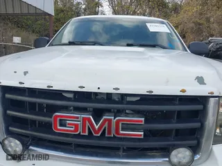 2008 GMC Sierra 1500 SLE1 with VIN 3GTEK13378G130943, listed as a IAAI auction lot 41502316 with 330,345 mi miles. Bid and sale history available at carsss.com. Image 6.