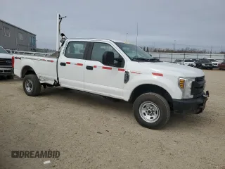 2019 Ford F-350 XL z VIN 1FT8W3B66KEC64396, wystawiony jako Copart lot #53131445 z przebiegiem 100 225 mil mil oraz Czysty tytuł • Clean title. Historia ofert i sprzedaży dostępna na DreamBid. Obrazek 4.