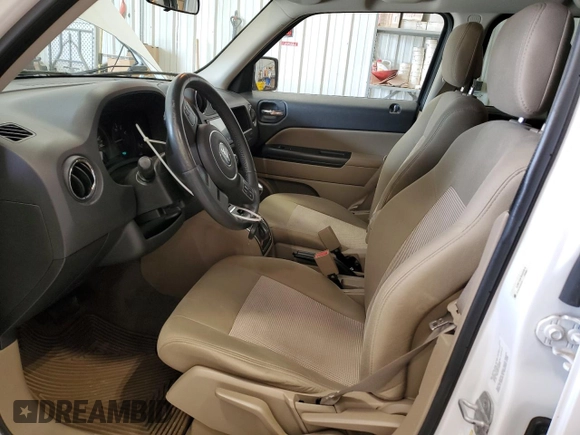 2011 Jeep Patriot Latitude with VIN 1J4NF1GB7BD222512, listed as a Copart auction lot 53211475 with 101,303 mi miles and Clean Title. Bid and sale history available at DreamBid. Image 7.