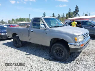1993 Toyota T100 z VIN JT4VD20CXP0005278, wystawiony jako IAAI lot #42159540 z przebiegiem 110 334 mil mil oraz . Historia ofert i sprzedaży dostępna na DreamBid. Obrazek 13.
