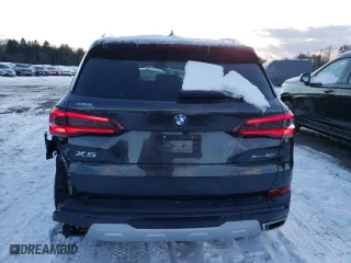 2021 BMW X5 xDrive40i with VIN 5UXCR6C06M9H35683, listed as a Copart auction lot 87386054 with 33,331 mi miles and Salvage Title. Bid and sale history available at carsss.com. Image 6.