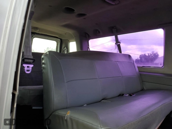 2007 Ford Econoline Passenger XL with VIN 1FBSS31L47DA97398, listed as a Copart auction lot 71482024 with 333,910 mi miles and Salvage title. Bid and sale history available at DreamBid. Image 11.