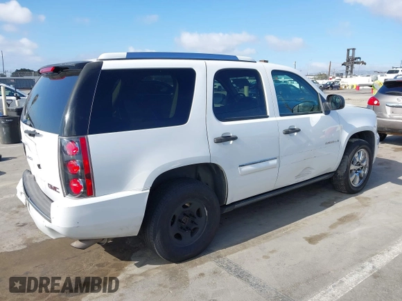 2008 GMC Yukon Denali с VIN 1GKFK63888J118915, выставлен на аукционе IAAI как лот 42262018 с пробегом 218 082 миль миль и . История ставок и продаж доступна на DreamBid. Изображение 4.