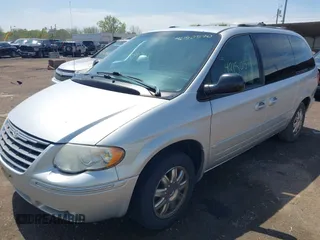 2006 Chrysler Town & Country LWB Limited with VIN 2A8GP64L16R798291, listed as a IAAI auction lot 42150570 with 206,500 mi miles. Bid and sale history available at carsss.com. Image 2.