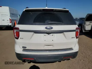 2018 Ford Explorer XLT z VIN 1FM5K8D85JGA42358, wystawiony jako Copart lot #62963965 z przebiegiem 156 247 mil mil oraz Czysty tytuł • Clean title. Historia ofert i sprzedaży dostępna na DreamBid. Obrazek 6.