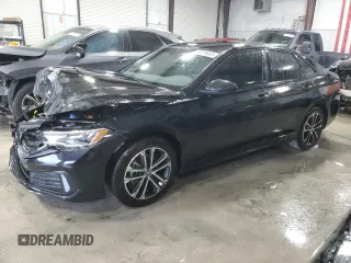 2024 Volkswagen Jetta Sport z VIN 3VWAM7BU4RM093016, wystawiony jako Copart lot #46119455 z przebiegiem 7 873 mil mil oraz Szkoda całkowita • Salvage title. Historia ofert i sprzedaży dostępna na DreamBid. Obrazek 1.