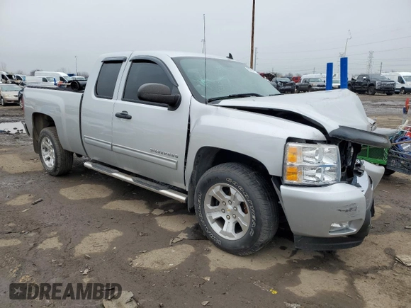 2010 Chevrolet Silverado 1500 LT with VIN 1GCSCSE08AZ157115, listed as a Copart auction lot 85204774 with 84,958 mi miles and Clean Title. Bid and sale history available at DreamBid. Image 4.