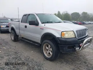 2004 Ford F-150 XLT with VIN 1FTPX145X4NA29827, listed as a IAAI auction lot 41922075 with 155,736 mi miles. Bid and sale history available at carsss.com. Image 1.
