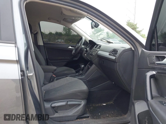 2019 Volkswagen Tiguan S с VIN 3VV1B7AX1KM062009, выставлен на аукционе IAAI как лот 42587119 с пробегом 57 836 миль миль и . История ставок и продаж доступна на DreamBid. Изображение 5.