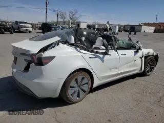 2025 Tesla Model 3 Long Range z VIN 5YJ3E1EA0SF924481, wystawiony jako Copart lot #50844985 z przebiegiem Nie podano mil oraz Szkoda całkowita • Salvage title. Historia ofert i sprzedaży dostępna na DreamBid. Obrazek 3.