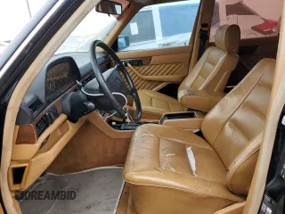 1989 Mercedes-Benz 420 420SEL with VIN WDBCA35E4KA475467, listed as a Copart auction lot 80720634 with 140,418 mi miles and Clean Title. Bid and sale history available at carsss.com. Image 7.