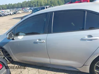 2021 Toyota Corolla SE with VIN 5YFS4MCE4MP085710, listed as a IAAI auction lot 40217536 with 70,066 mi miles. Bid and sale history available at carsss.com. Image 13.