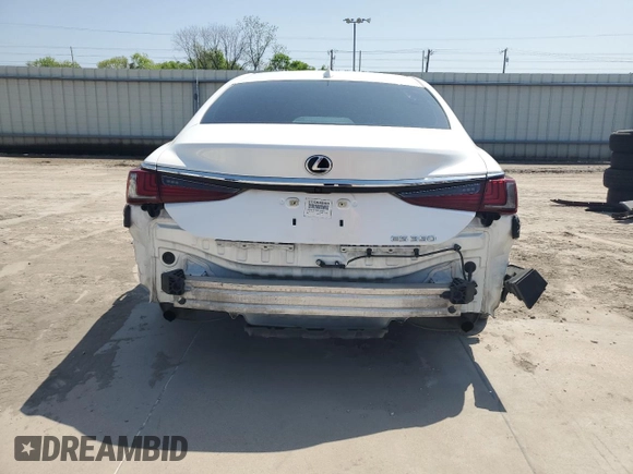 2021 Lexus ES with VIN 58ACZ1B18MU104589, listed as a Copart auction lot 51388385 with 122,941 mi miles and Clean Title. Bid and sale history available at carsss.com. Image 6.