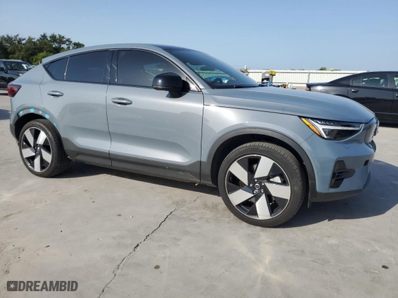 2023 Volvo C40 Recharge Pure Electric Ultimate with VIN YV4ED3GM2P2026762, listed as a Copart auction lot 63048654 with 9,875 mi miles and Salvage Title. Bid and sale history available at carsss.com. Image 4.