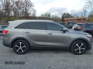 2016 Kia Sorento EX with VIN 5XYPH4A57GG107009, listed as a IAAI auction lot 40882550 with 163,329 mi miles. Bid and sale history available at carsss.com. Image 14.