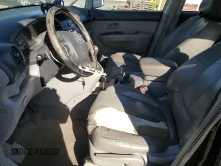 2007 Kia Rondo LX with VIN KNAFG525477091638, listed as a Copart auction lot 71714004 with 195,363 mi miles and Salvage Title. Bid and sale history available at carsss.com. Image 7.