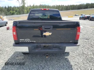 2010 Chevrolet Silverado 1500 LT with VIN 3GCRCSEA1AG152913, listed as a Copart auction lot 55989695 with 197,656 mi miles and Clean Title. Bid and sale history available at DreamBid. Image 6.