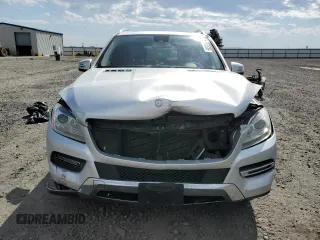 2015 Mercedes-Benz M 350 z VIN 4JGDA5HB1FA532065, wystawiony jako Copart lot #58346535 z przebiegiem 148 010 mil mil oraz Szkoda całkowita • Salvage title. Historia ofert i sprzedaży dostępna na DreamBid. Obrazek 5.