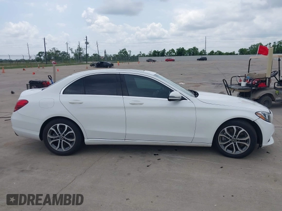 2018 Mercedes-Benz C 300 with VIN 55SWF4JB0JU252994, listed as a IAAI auction lot 42113897 with 72,533 mi miles and . Bid and sale history available at DreamBid. Image 13.
