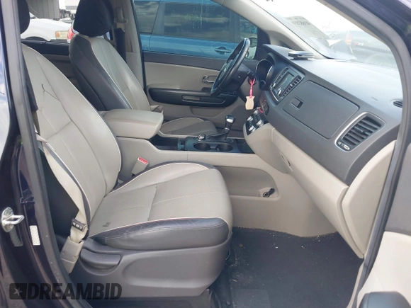 2018 Kia Sedona LX with VIN KNDMB5C14J6402504, listed as a IAAI auction lot 41682858 with 93,396 mi miles. Bid and sale history available at carsss.com. Image 5.