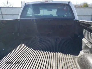 2014 Ford F-150 XL z VIN 1FTMF1EM5EKE49803, wystawiony jako Copart lot #49859345 z przebiegiem 305 385 mil mil oraz Czysty tytuł • Clean title. Historia ofert i sprzedaży dostępna na DreamBid. Obrazek 10.