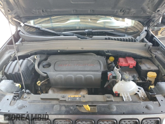 2020 Jeep Renegade Altitude with VIN ZACNJBBB2LPL45944, listed as a Copart auction lot 63150405 with 97,925 mi miles and Salvage title. Bid and sale history available at DreamBid. Image 11.