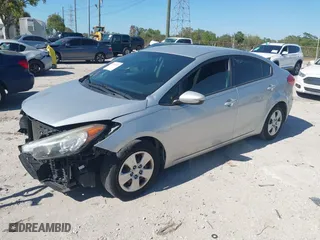 2015 Kia Forte LX with VIN KNAFK4A60F5433356, listed as a IAAI auction lot 41752952 with 91,631 mi miles. Bid and sale history available at carsss.com. Image 17.