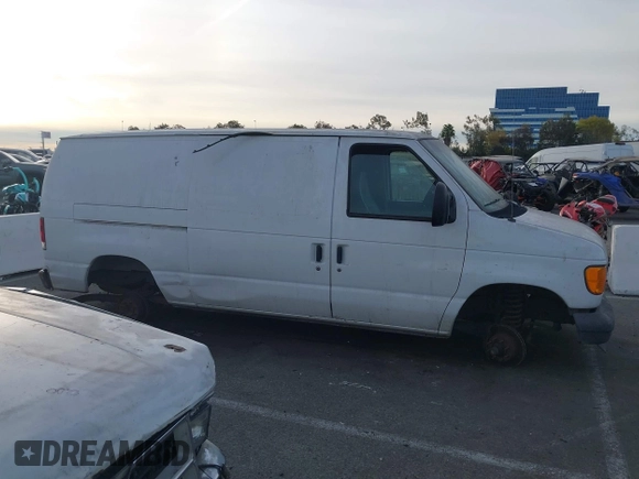 2005 Ford Econoline Cargo with VIN 1FTNE24L95HA86649, listed as a IAAI auction lot 41398220 with 254,721 mi miles. Bid and sale history available at carsss.com. Image 12.
