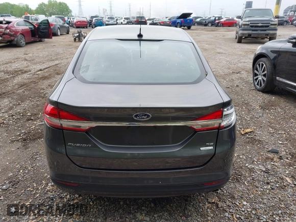 2017 Ford Fusion SE with VIN 3FA6P0HD3HR335350, listed as a IAAI auction lot 42201095 with 165,101 mi miles and . Bid and sale history available at DreamBid. Image 18.