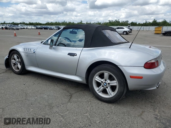 2000 BMW Z3 2.5 with VIN 4USCH9340YLF85274, listed as a Copart auction lot 56897255 with 137,807 mi miles and Salvage title. Bid and sale history available at DreamBid. Image 2.