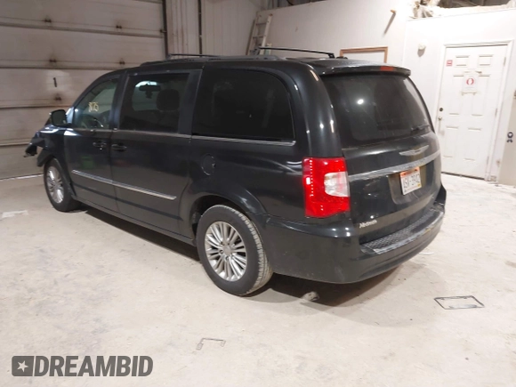 2014 Chrysler Town & Country Touring with VIN 2C4RC1BG5ER111459, listed as a IAAI auction lot 41368175 with 198,965 mi miles. Bid and sale history available at carsss.com. Image 3.